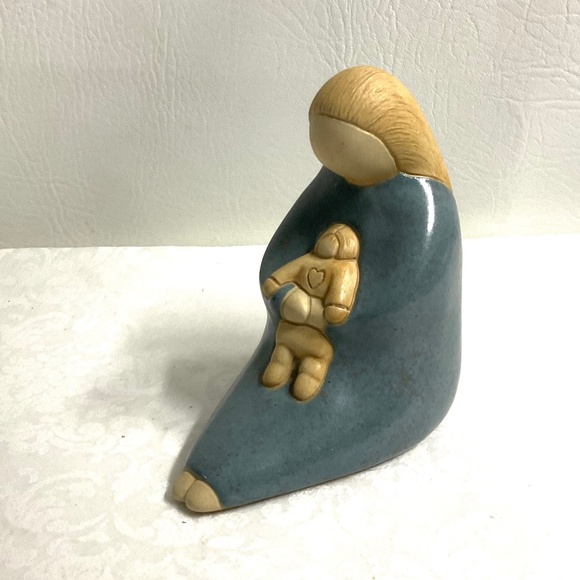 Jack Black Native American Figurine  Mother with a Child - Picture 1 of 4